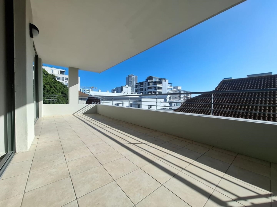 To Let 2 Bedroom Property for Rent in Sea Point Western Cape